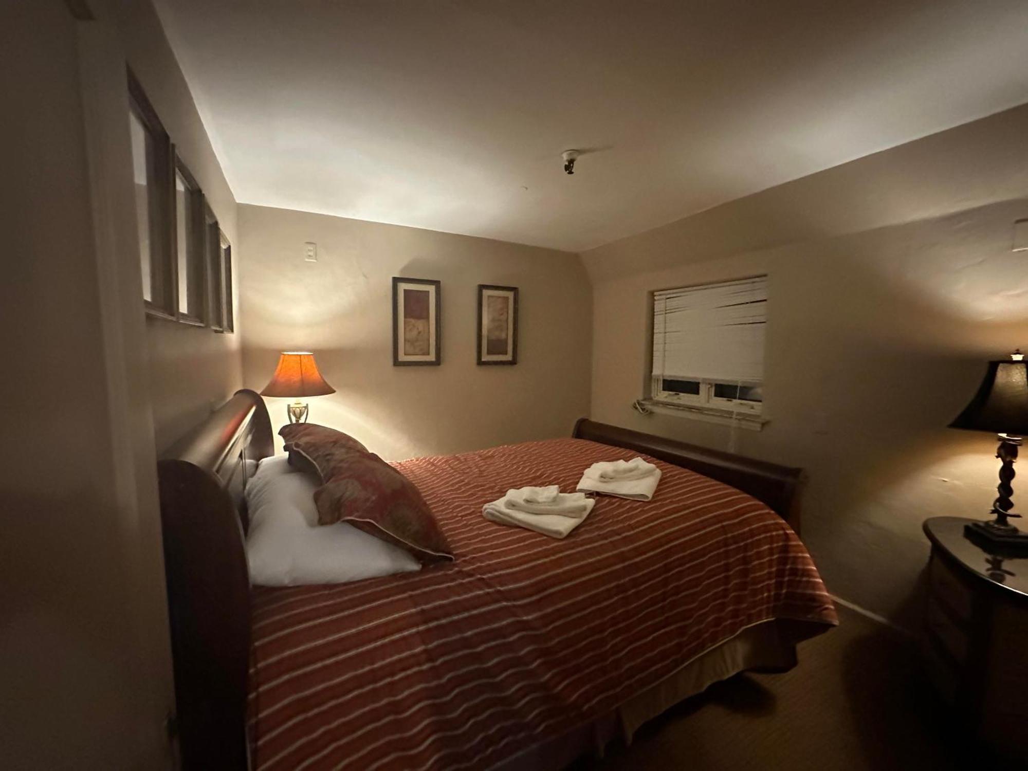 The Oaks B&B Hotel And Spiritual Center Jamestown Ngoại thất bức ảnh